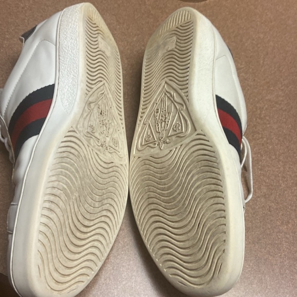 Gucci Ace Leather Sneakers - Picture 9 of 16